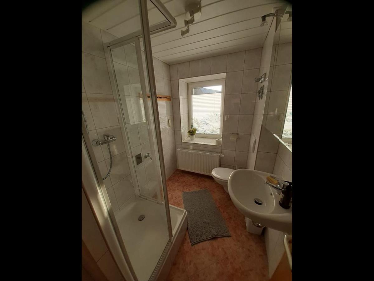 Neu! Ferienwohnung Hanka Crostwitz Extérieur photo
