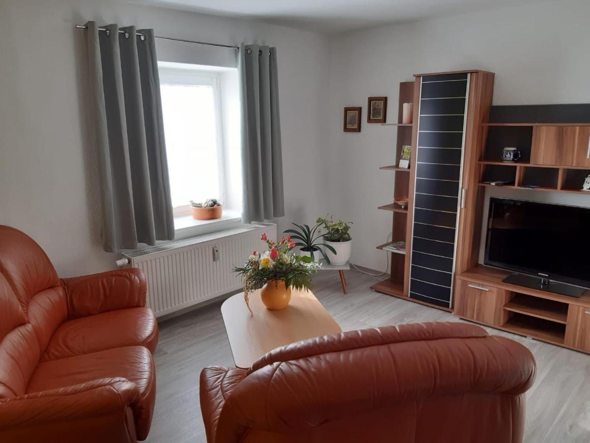Neu! Ferienwohnung Hanka Crostwitz Extérieur photo